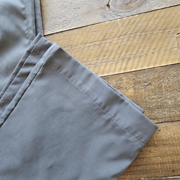 Nike golf pants (34 x 32) - Picture 2 of 6